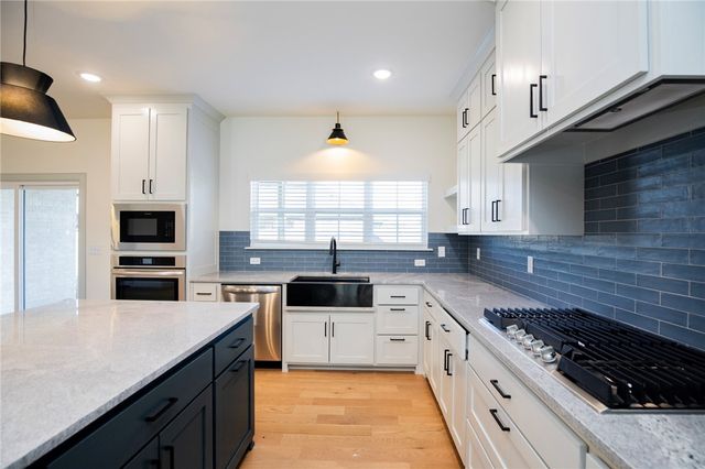 1309 Carrara Street, Tontitown, AR 72762