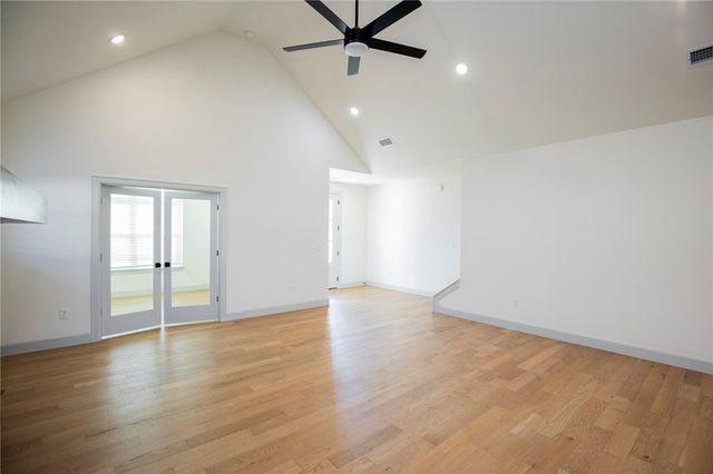 1309 Carrara Street, Tontitown, AR 72762