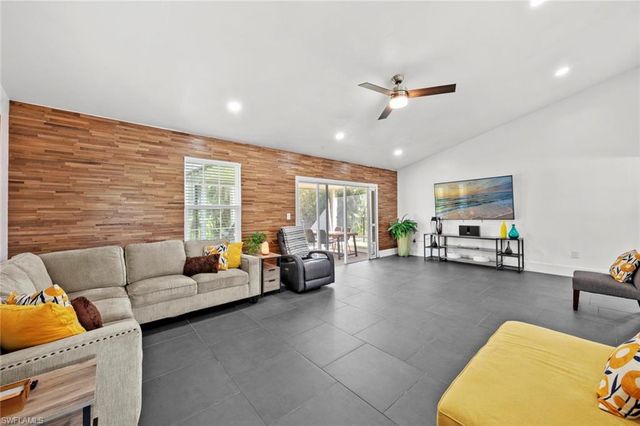 17585 Taylor DR, Fort Myers, FL 33908