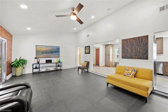 17585 Taylor DR, Fort Myers, FL 33908
