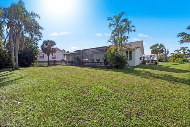 17585 Taylor DR, Fort Myers, FL 33908