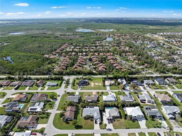 17585 Taylor DR, Fort Myers, FL 33908