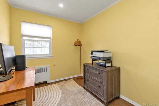 8 E Gate, Plainview, NY 11803