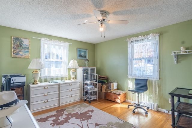 1205 Northampton St, Holyoke, MA 01040