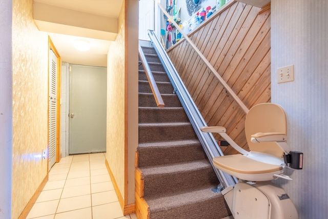 1205 Northampton St, Holyoke, MA 01040