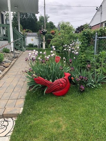 1205 Northampton St, Holyoke, MA 01040