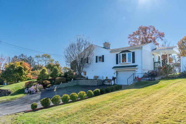 1205 Northampton St, Holyoke, MA 01040