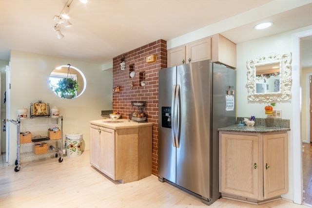 1205 Northampton St, Holyoke, MA 01040