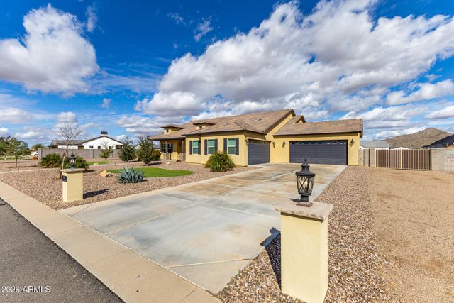 9110 W GARNET MOUNTAIN Drive, Casa Grande, AZ 85194