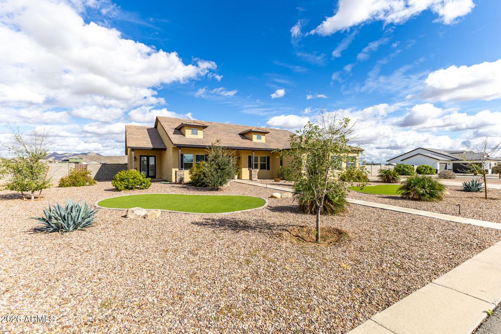 9110 W GARNET MOUNTAIN Drive, Casa Grande, AZ 85194 — photo 5