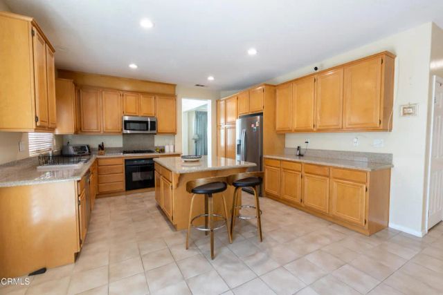 28450 Redwood Canyon Place, Santa Clarita, CA 91390