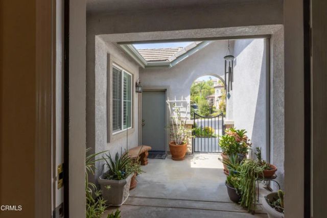 28450 Redwood Canyon Place, Santa Clarita, CA 91390