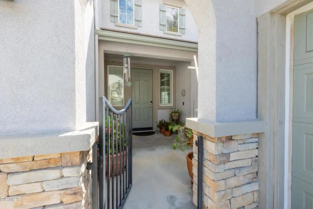 28450 Redwood Canyon Place, Santa Clarita, CA 91390