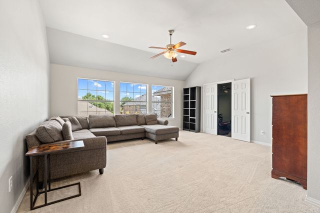 7101 New Bury Court, Rowlett, TX 75089