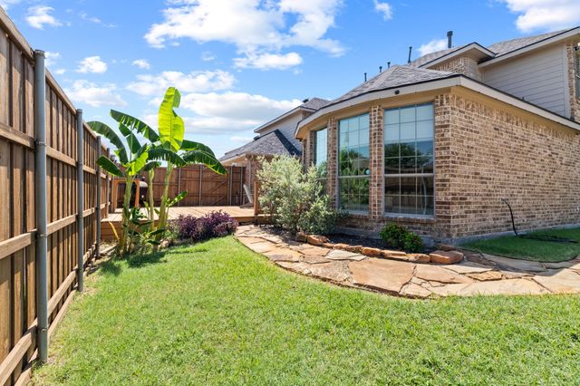 7101 New Bury Court, Rowlett, TX 75089