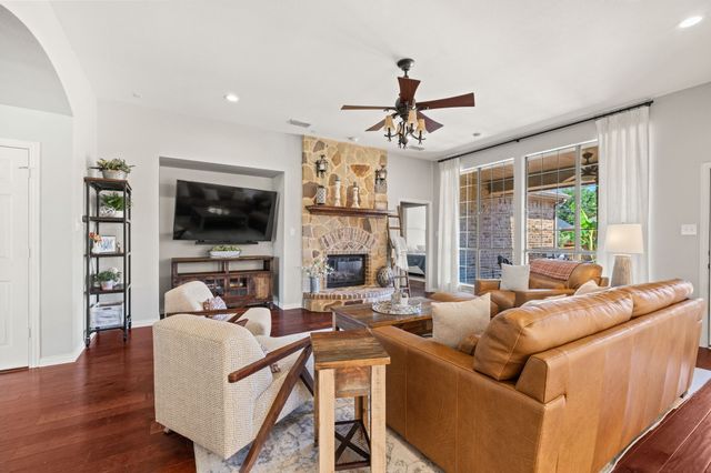 7101 New Bury Court, Rowlett, TX 75089