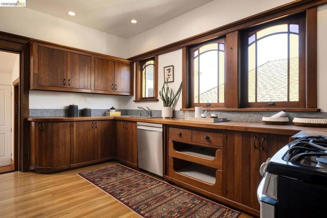 1716 Parker ST, Berkeley, CA 94703