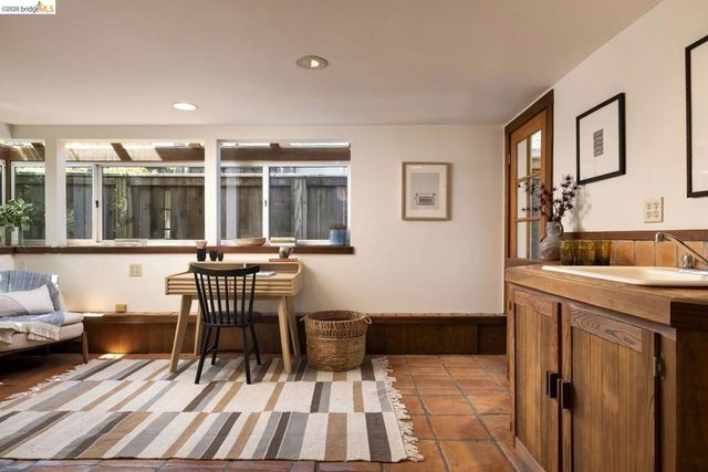 1716 Parker ST, Berkeley, CA 94703