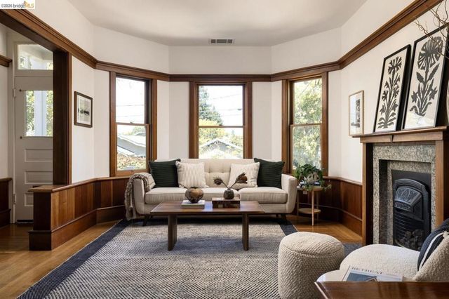 1716 Parker ST, Berkeley, CA 94703