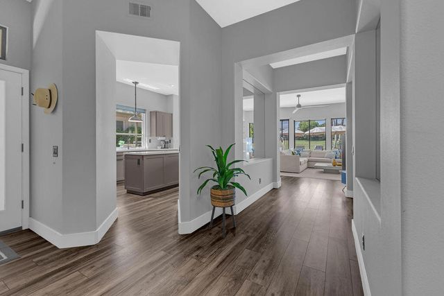 93 Kavenish Drive, Rancho Mirage, CA 92270