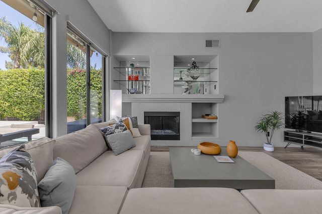 93 Kavenish Drive, Rancho Mirage, CA 92270