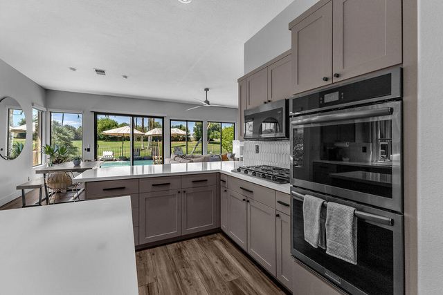 93 Kavenish Drive, Rancho Mirage, CA 92270