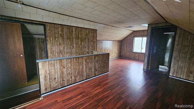 258 E Hobson Avenue, Flint, MI 48505