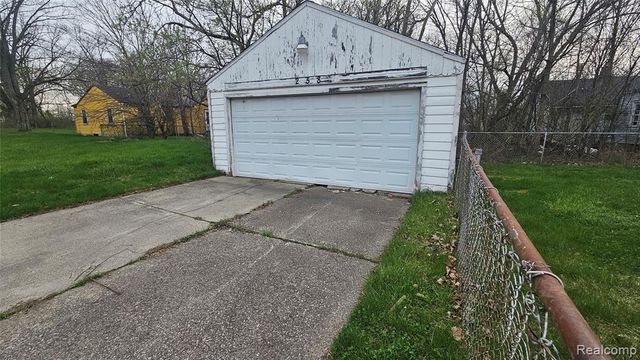 258 E Hobson Avenue, Flint, MI 48505