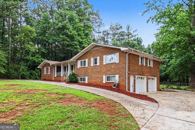 329 Plantation Circle, Fayetteville, GA 30214
