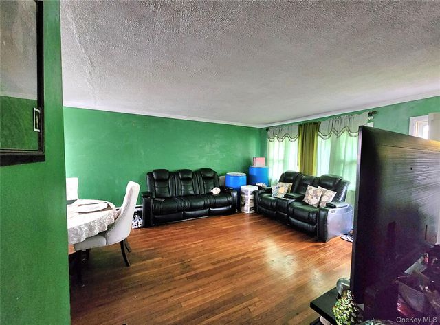 301 Pennsylvania Avenue, Roosevelt, NY 11575