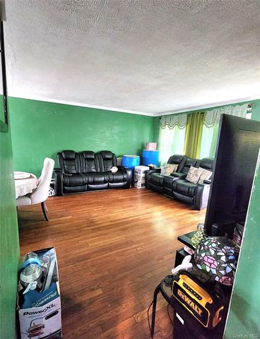301 Pennsylvania Avenue, Roosevelt, NY 11575