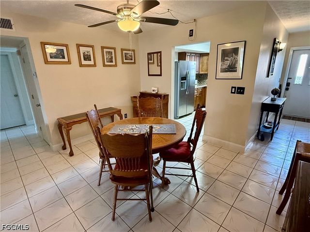 806 SE 46th ST 1F, Cape Coral, FL 33904