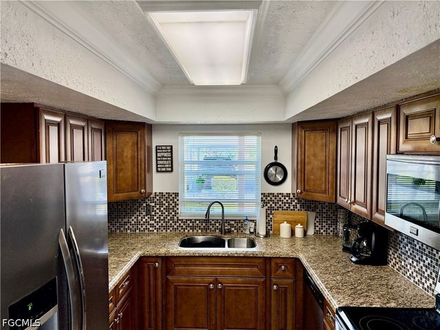 806 SE 46th ST 1F, Cape Coral, FL 33904