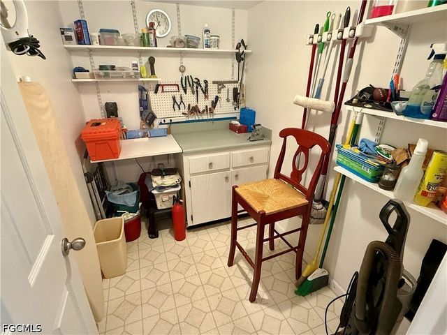 806 SE 46th ST 1F, Cape Coral, FL 33904