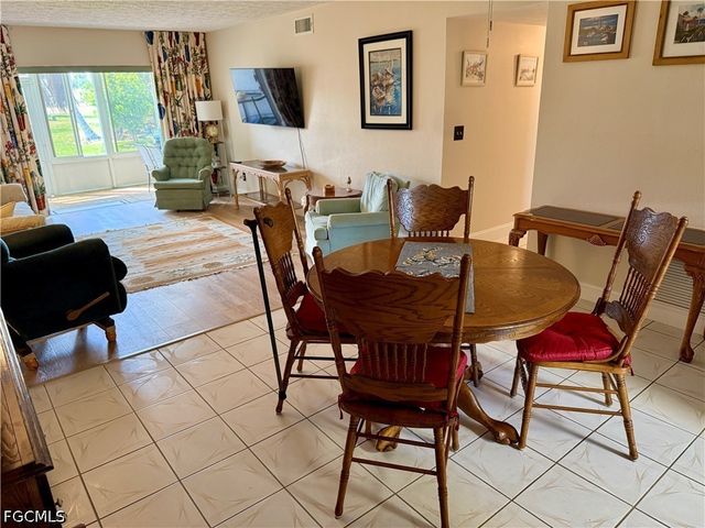 806 SE 46th ST 1F, Cape Coral, FL 33904