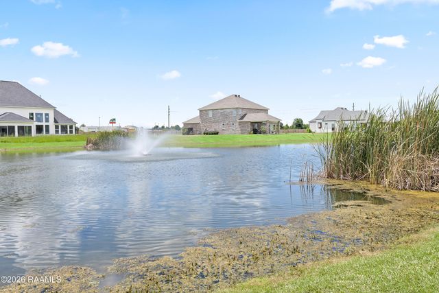 1044 The Lake Drive, Broussard, LA 70518