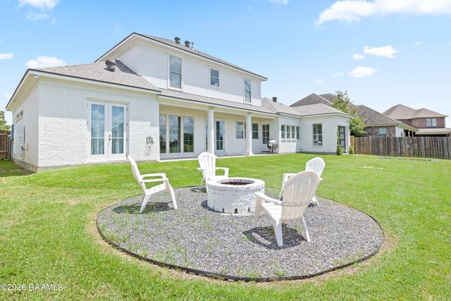 1044 The Lake Drive, Broussard, LA 70518