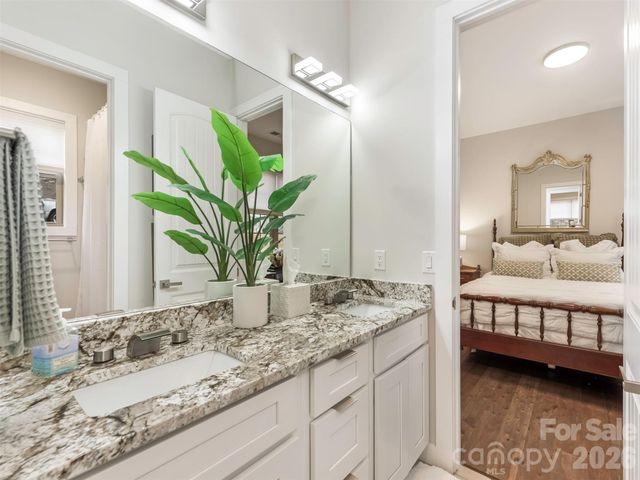 3000 Applewood Point Lane, Belmont, NC 28012