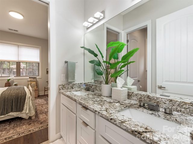 3000 Applewood Point Lane, Belmont, NC 28012