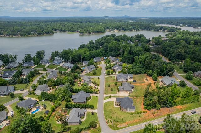 3000 Applewood Point Lane, Belmont, NC 28012