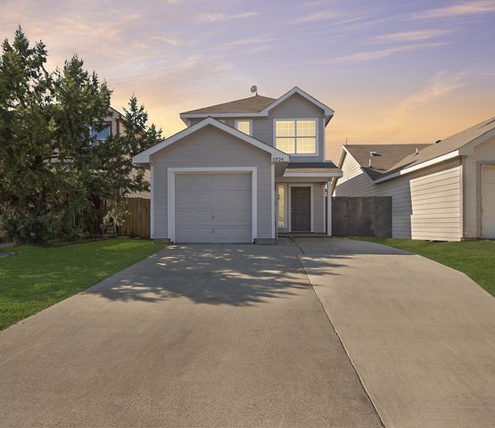 10724 Wild Oak Drive, Fort Worth, TX 76140