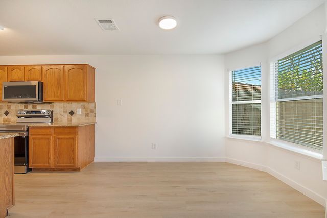 10724 Wild Oak Drive, Fort Worth, TX 76140