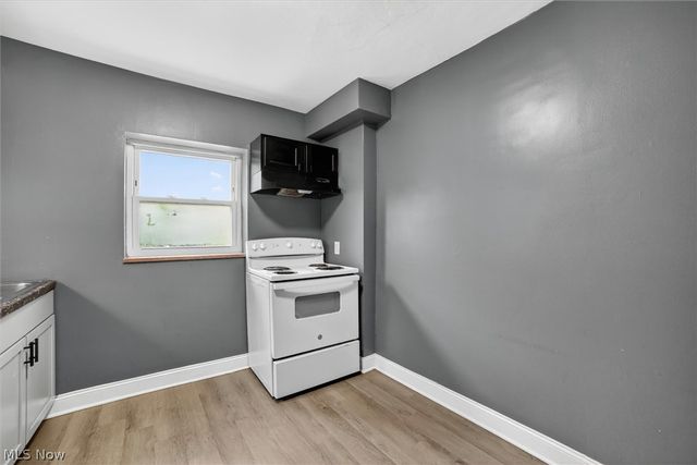 18963 Hilliard Boulevard 2, Rocky River, OH 44116