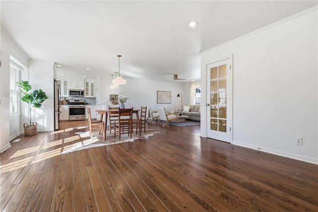 2309 W 104th Street, Leawood, KS 66206