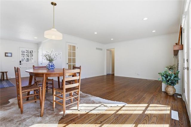 2309 W 104th Street, Leawood, KS 66206