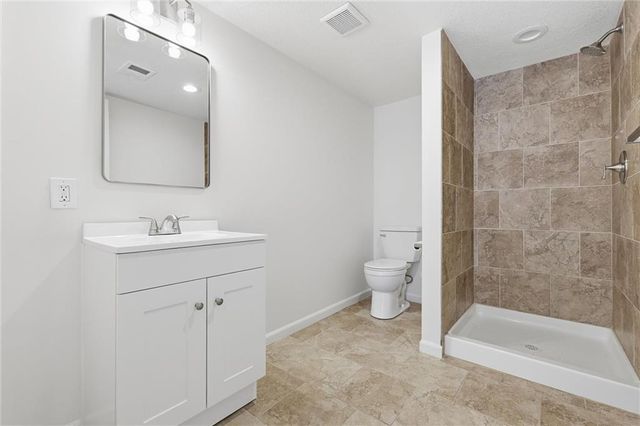 2309 W 104th Street, Leawood, KS 66206