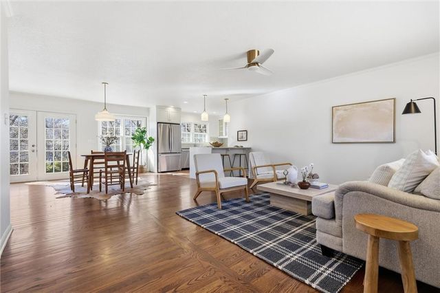 2309 W 104th Street, Leawood, KS 66206