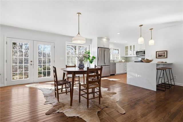 2309 W 104th Street, Leawood, KS 66206