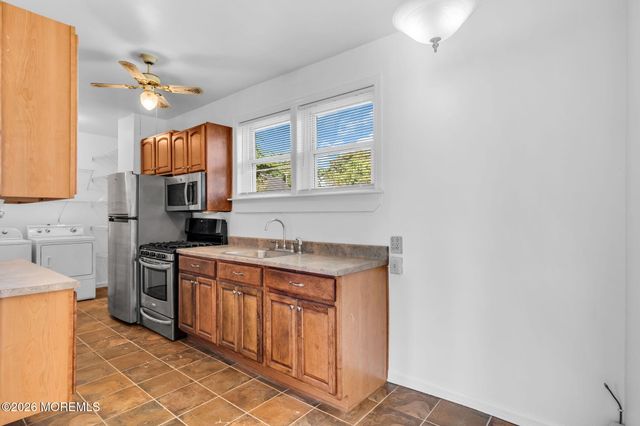 94 Neptune Place, Laurence Harbor, NJ 08879