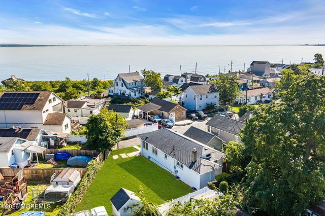 94 Neptune Place, Laurence Harbor, NJ 08879